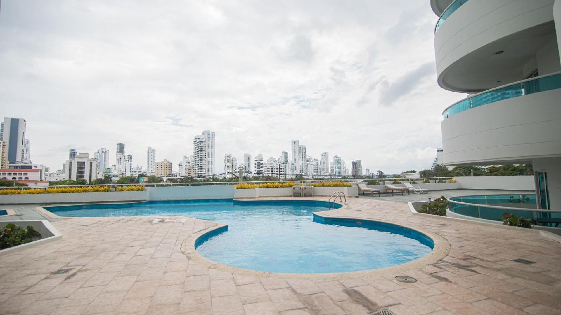 2b/2b Gorgeous Sunsets-ocean View -pool