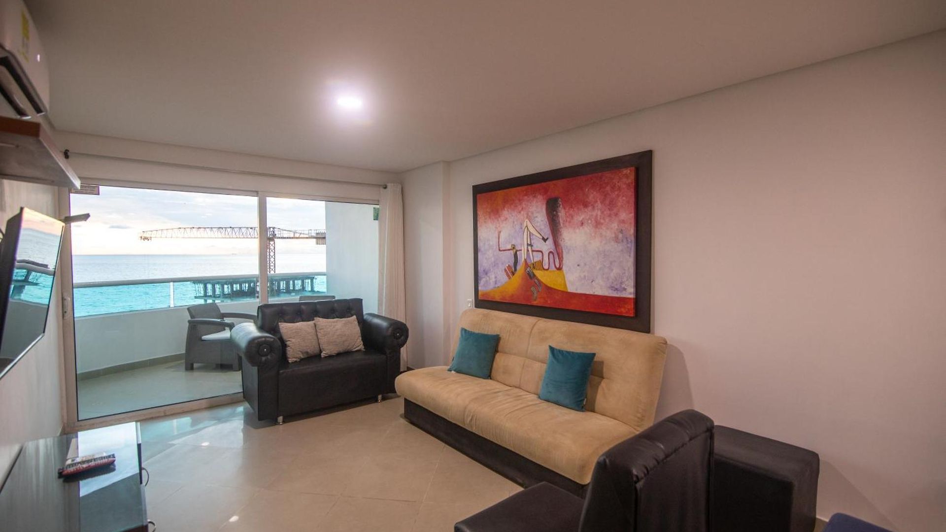 2b/2b Gorgeous Sunsets-ocean View -pool Cartagena
